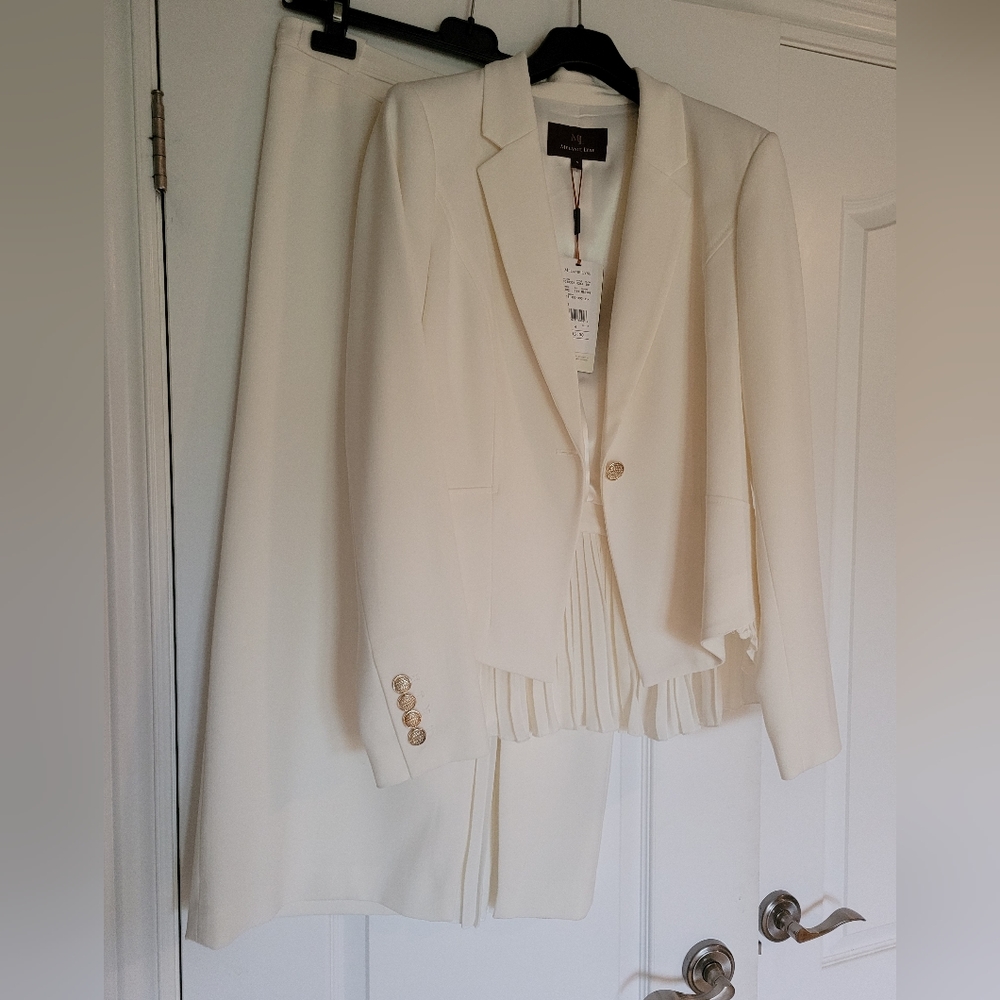 Skirt/Blazer suit set